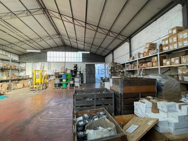 ufficio in vendita a Roma in zona Cinecittà