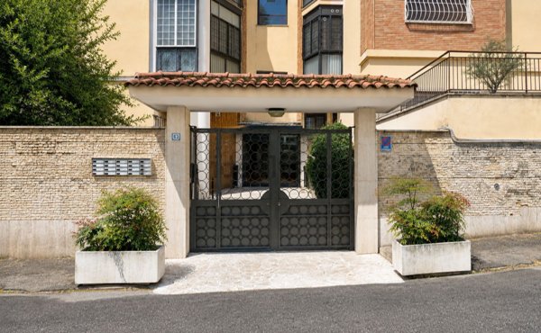 appartamento in vendita a Roma in zona Vigna Murata