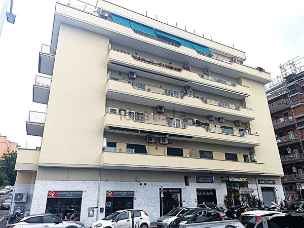 appartamento in vendita a Roma in zona Monte Sacro/Talenti