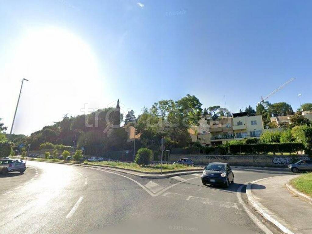 negozio in vendita a Roma in zona Della Vittoria