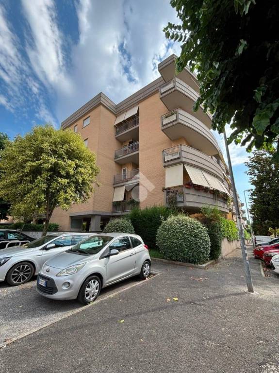 appartamento in vendita a Roma in zona Ponte Mammolo