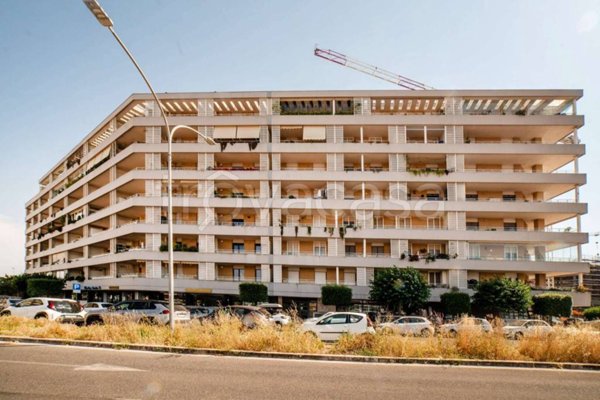 appartamento in vendita a Roma in zona Fonte Laurentina