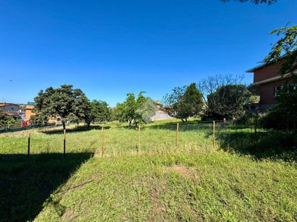terreno agricolo in vendita a Roma in zona Monte Migliore
