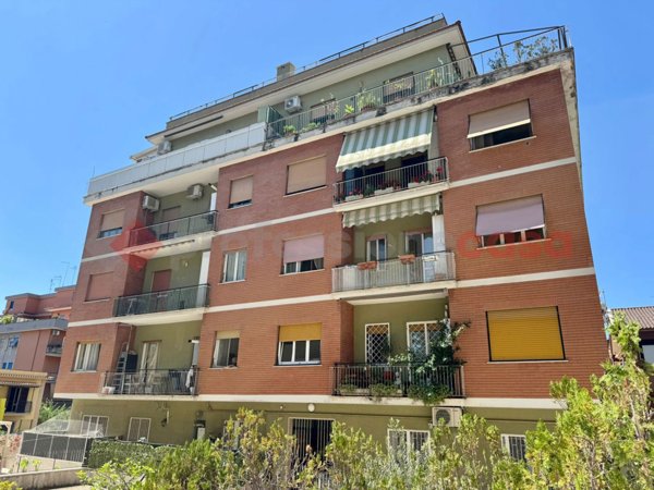 appartamento in vendita a Roma in zona Primavalle