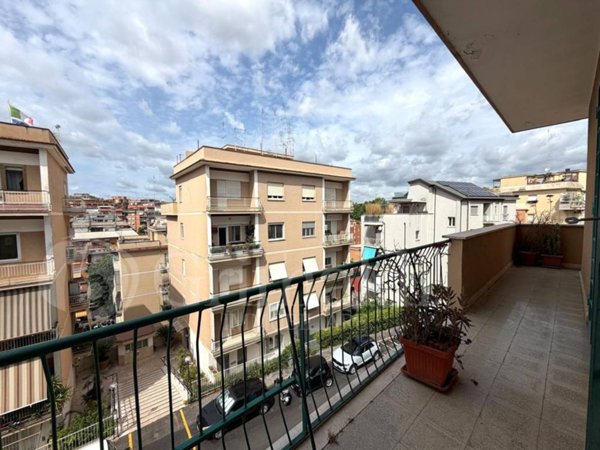 appartamento in vendita a Roma in zona Gianicolense