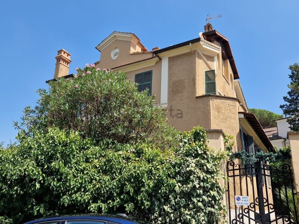 casa indipendente in vendita a Roma in zona Monte Sacro/Talenti