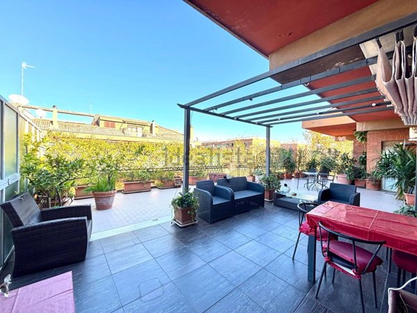 appartamento in vendita a Roma in zona Portuense