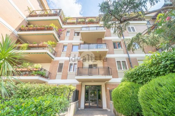 appartamento in vendita a Roma in zona Della Vittoria