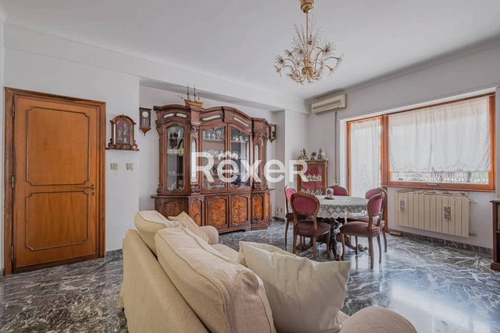 appartamento in vendita a Roma in zona EUR