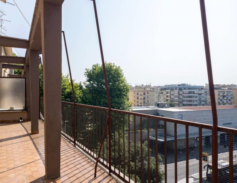 appartamento in vendita a Roma in zona Ostia