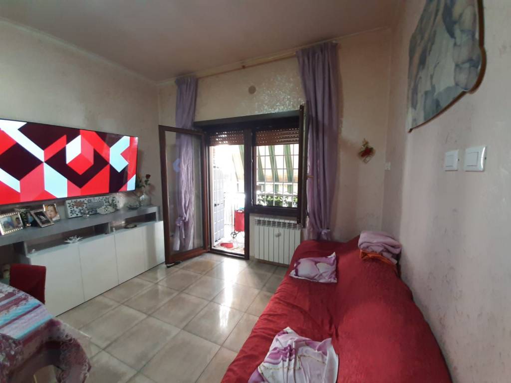 appartamento in vendita a Roma in zona Tuscolano