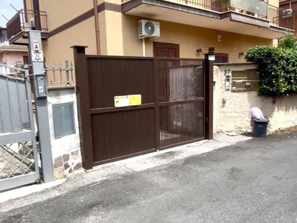 appartamento in vendita a Roma in zona Casal Morena