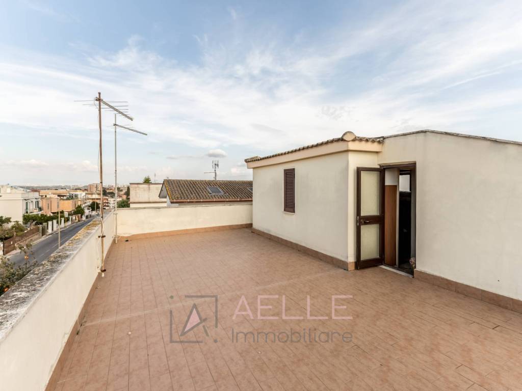 appartamento in vendita a Roma in zona Acilia