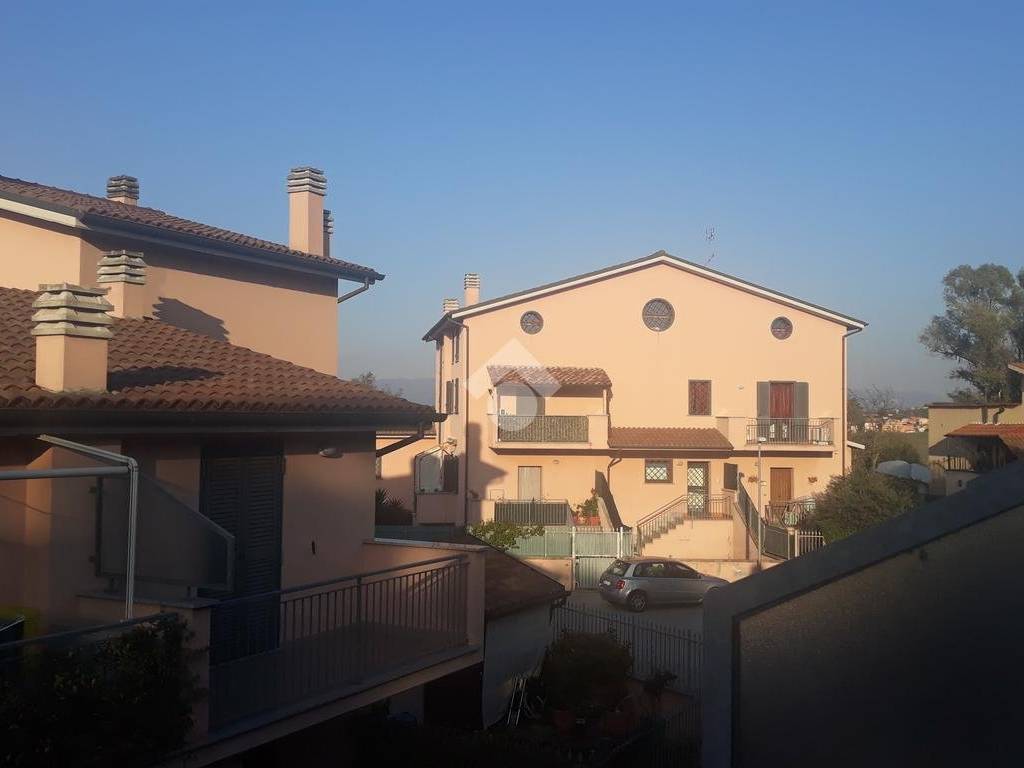 appartamento in vendita a Roma in zona Tor Vergata/Torrenova