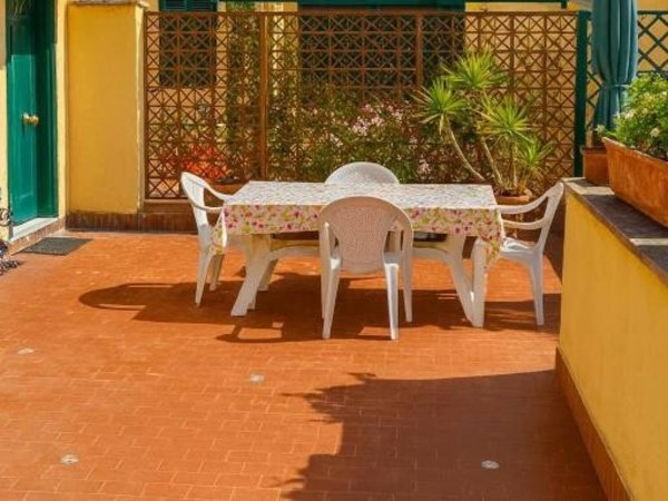 negozio in vendita a Roma in zona Rione Prati