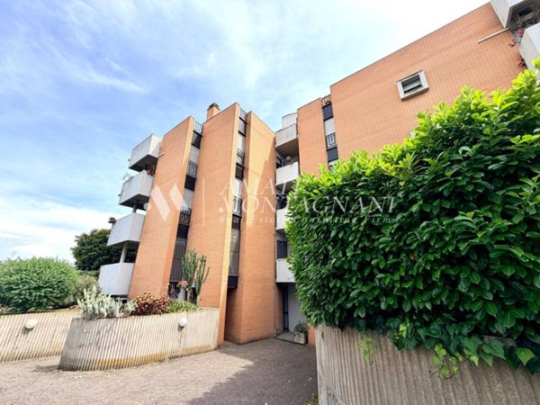 appartamento in vendita a Roma in zona Mostacciano