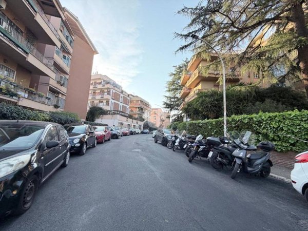 appartamento in vendita a Roma in zona Monte Sacro/Talenti