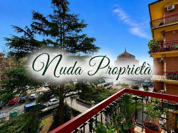 appartamento in vendita a Roma in zona Appio Claudio