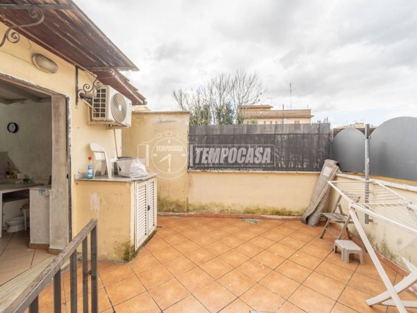 appartamento in vendita a Roma in zona Tuscolano