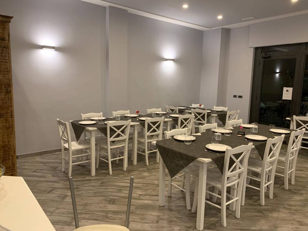 negozio in vendita a Roma in zona Dragona/Bagnoletto