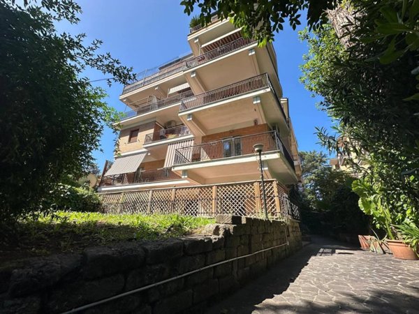 appartamento in vendita a Roma in zona Tor di Quinto
