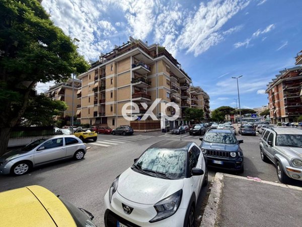 appartamento in vendita a Roma in zona Ostia