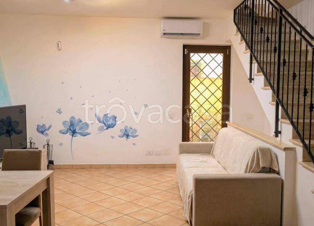 casa indipendente in vendita a Roma in zona Dragona/Bagnoletto