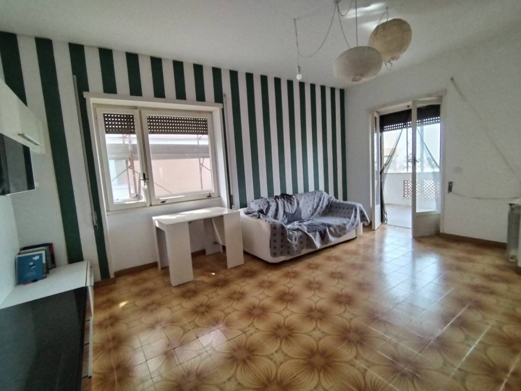 appartamento in vendita a Roma in zona Castel Fusano