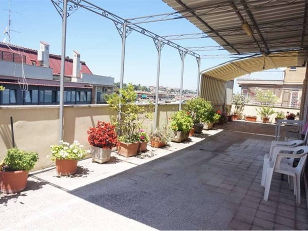 appartamento in vendita a Roma in zona Gianicolense