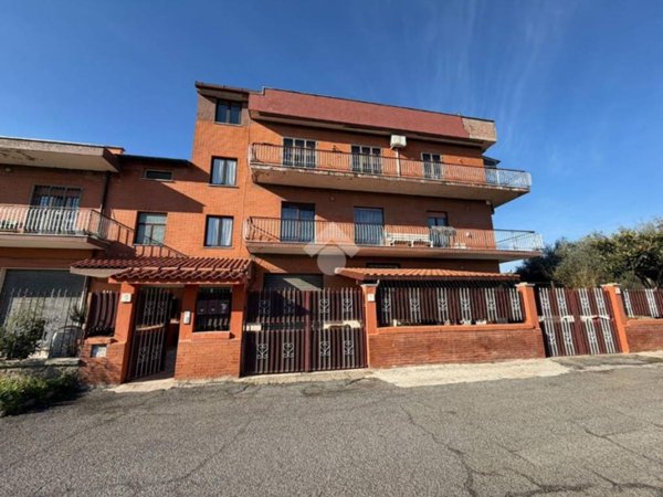 appartamento in vendita a Roma in zona Borghesiana
