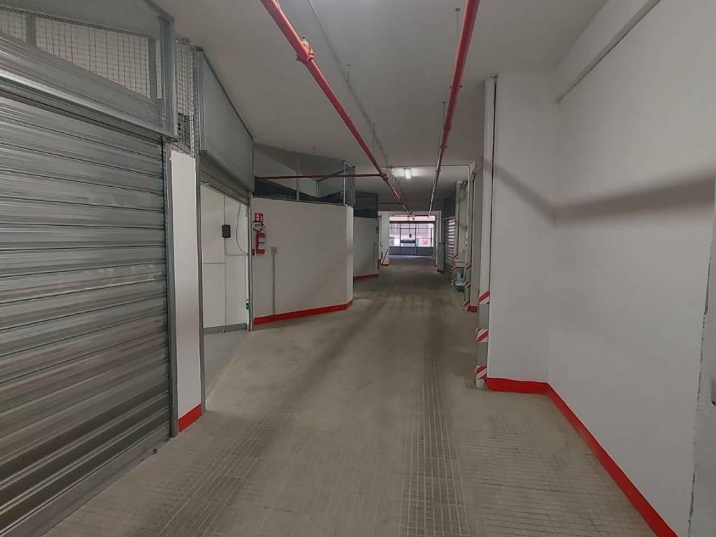 locale di sgombero in vendita a Roma in zona Gianicolense