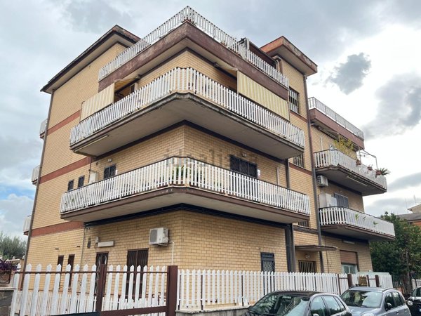 appartamento in vendita a Roma in zona Borghesiana