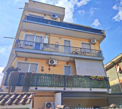 appartamento in vendita a Roma in zona Tor Bella Monaca