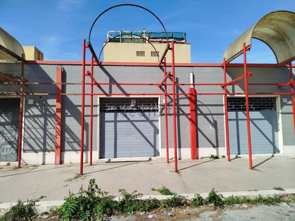 locale commerciale in vendita a Roma in zona Primavalle