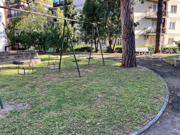 appartamento in vendita a Roma in zona Ardeatino