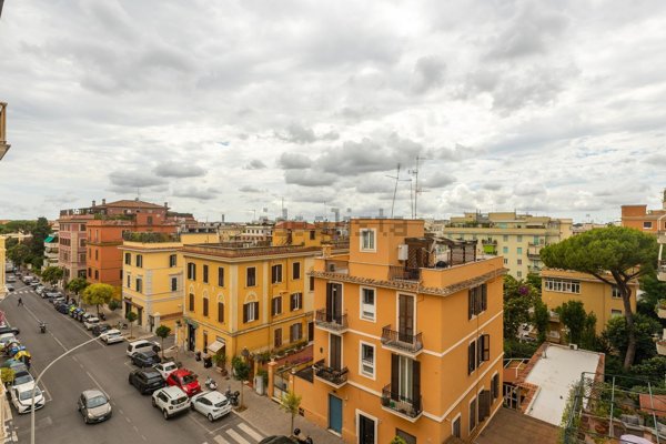 appartamento in vendita a Roma in zona Gianicolense