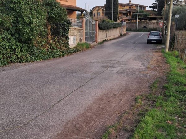 terreno agricolo in vendita a Roma in zona Colle dei Pini