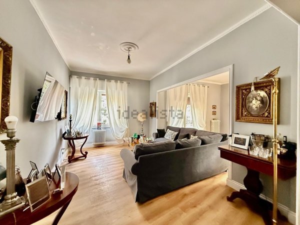 appartamento in vendita a Roma in zona Ardeatino