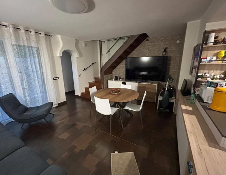 appartamento in vendita a Roma in zona Borghesiana