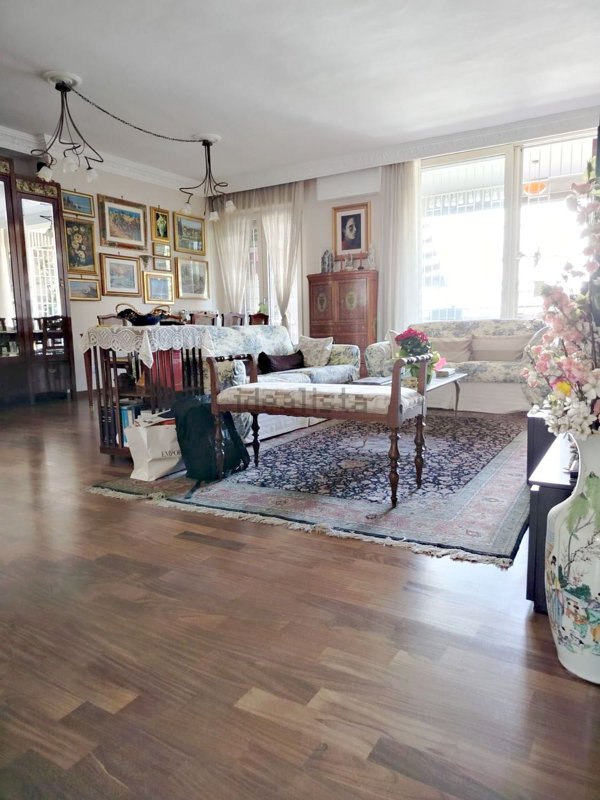 appartamento in vendita a Roma in zona EUR