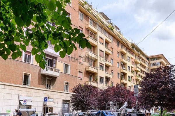 appartamento in vendita a Roma in zona Rione Prati