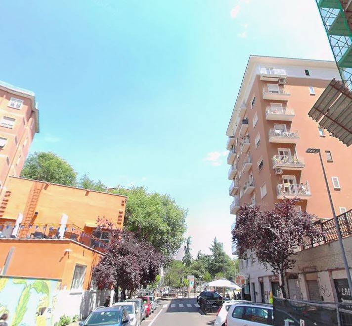 negozio in vendita a Roma in zona Trieste