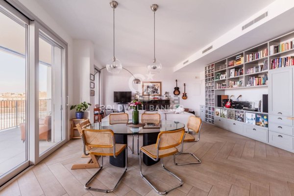 appartamento in vendita a Roma in zona Ostiense