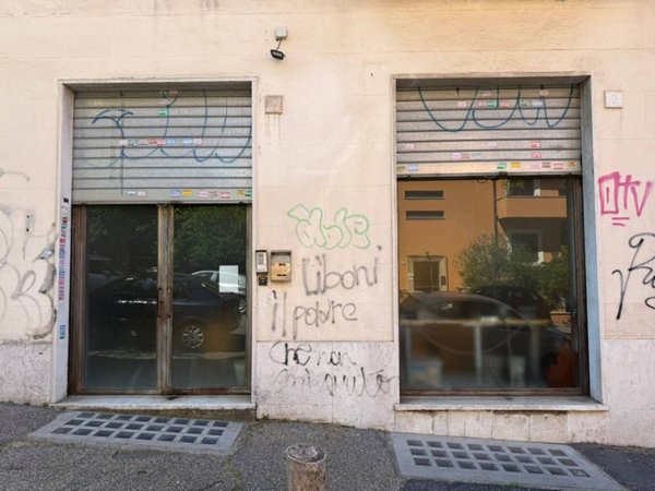 casa indipendente in vendita a Roma in zona Tuscolano