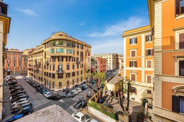 appartamento in vendita a Roma in zona Rione Prati