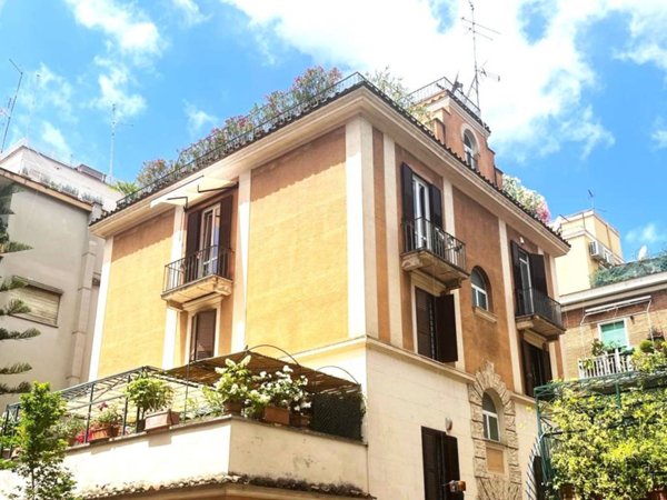appartamento in vendita a Roma in zona San Saba - Ripa