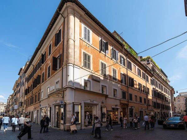 appartamento in vendita a Roma in zona Campo Marzio