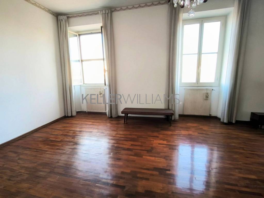 appartamento in vendita a Roma in zona Tuscolano