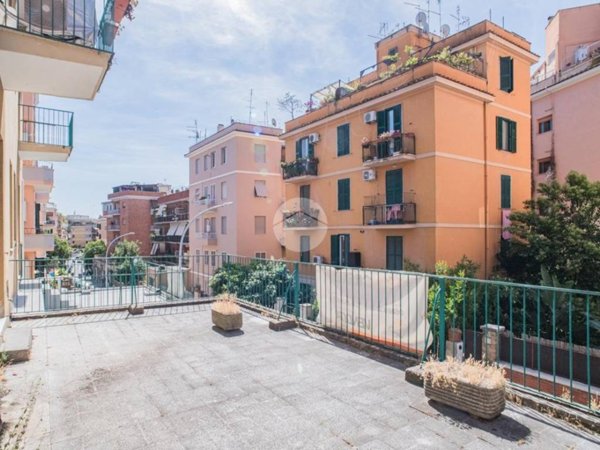 appartamento in vendita a Roma in zona Gianicolense