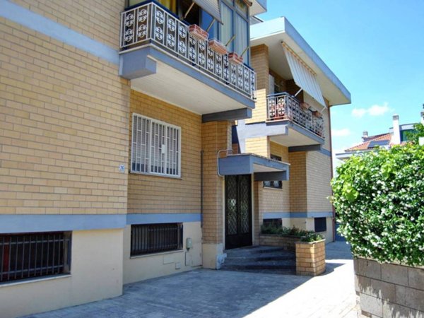 appartamento in vendita a Roma in zona Tor Vergata/Torrenova